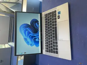 Laptop HP EliteBook 830 G8 16GB Intel Core i5 SSD 256GB