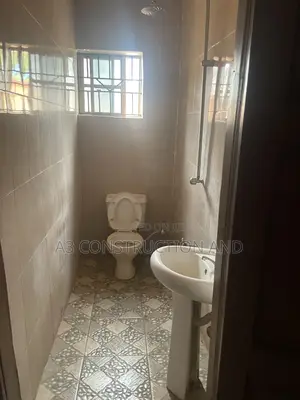 Furnished 3bdrm Apartment in Shobande, Omolayo for rent