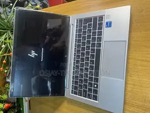 Laptop HP EliteBook 830 G8 8GB Intel Core i5 SSD 256GB