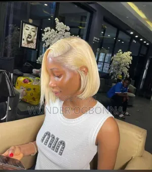 613 Blonde Bob Wig – Human Hair – Bone Straight