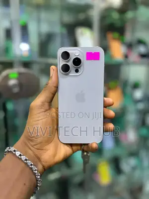 Apple iPhone 15 Pro Max 256 GB Silver