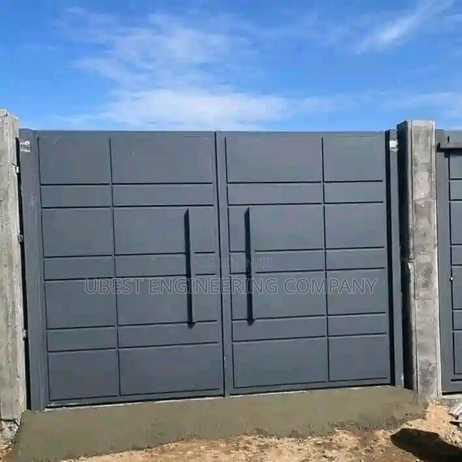 Foreign Hinged Gate