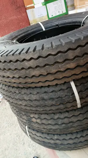 7.00/16lt Ceat Tyre