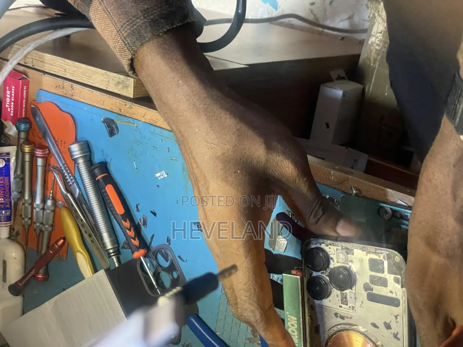 Back Screen Replacement (Original Screen)