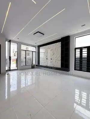 4bdrm Duplex in Ikota for rent