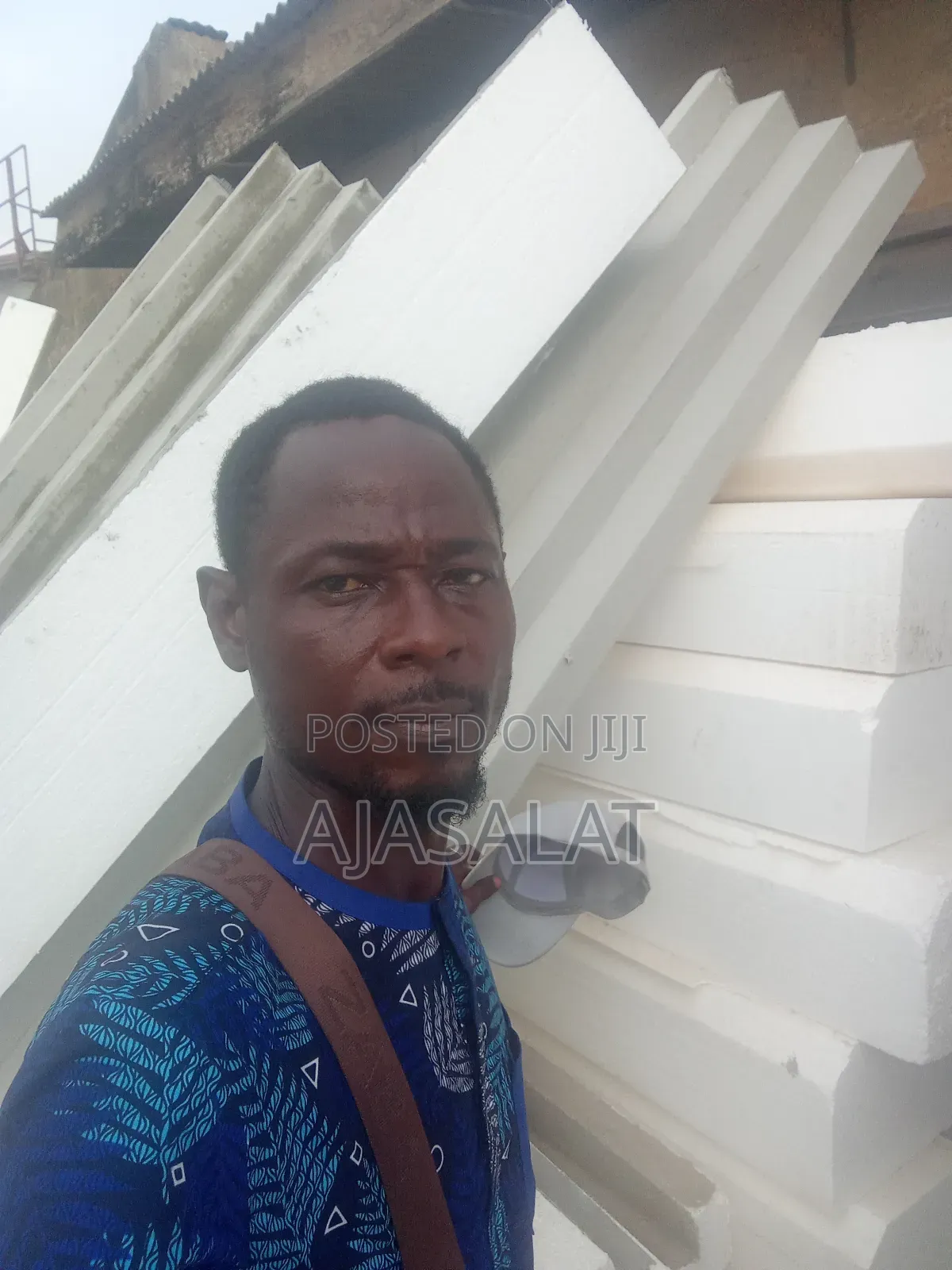 Polystyrene Bord and Parapet