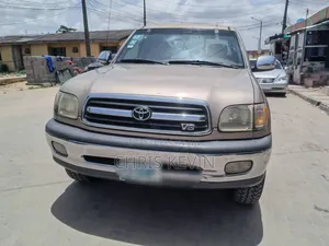 Toyota Tundra 4.7 Automatic 2000 Brown
