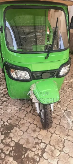New Motorcycle 2025 Green