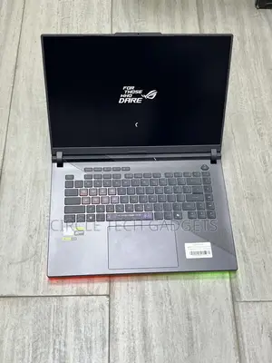Laptop Asus ROG Strix G16 G614 32GB AMD Ryzen 9 SSD 1T