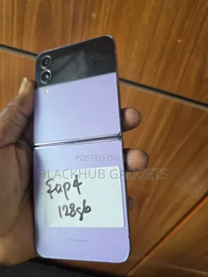 Samsung Galaxy Z Flip4 128 GB