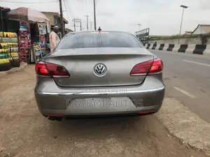 Volkswagen Passat 2013 Silver