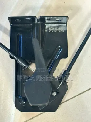 Bonnet Opener Audi Q5, Q8 Q3