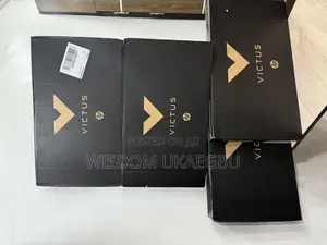 New Laptop HP Victus 15 24GB Intel Core i7 SSD 1T