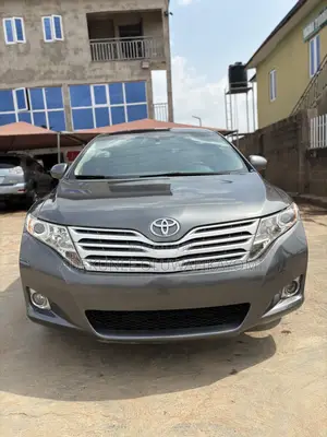 Toyota Venza AWD 2010 Gray