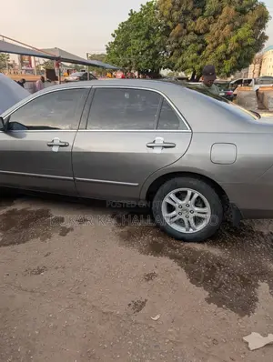 Honda Accord 2006 Gray