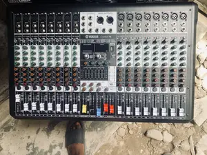 16 Ch Mixer Yamaha Signature 16