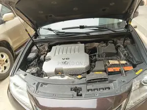 Lexus ES 2013 Brown