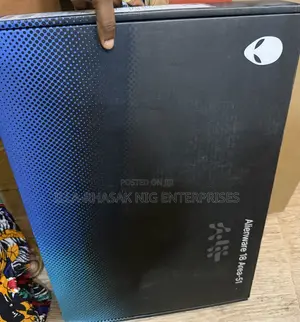 New Laptop Alienware 18 Area-51 32GB Intel Core Ultra 9 SSD 1T