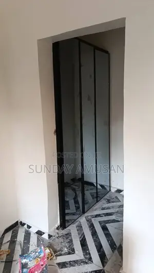 2bdrm Block of Flats in Eniobanke Villa, Elemoro for rent