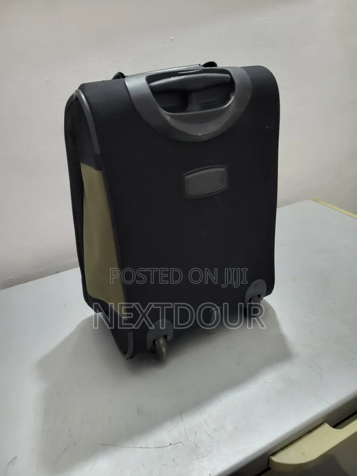 Traveling Bag