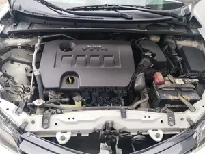 Toyota Corolla 2017 White