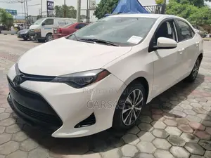 Toyota Corolla 2017 White