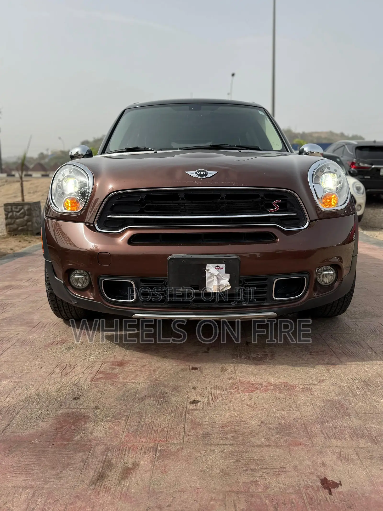 Mini Cooper 2015 Brown