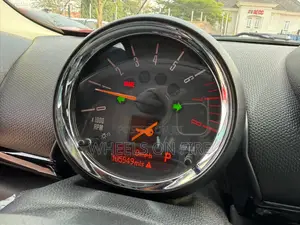 Mini Cooper 2015 Brown