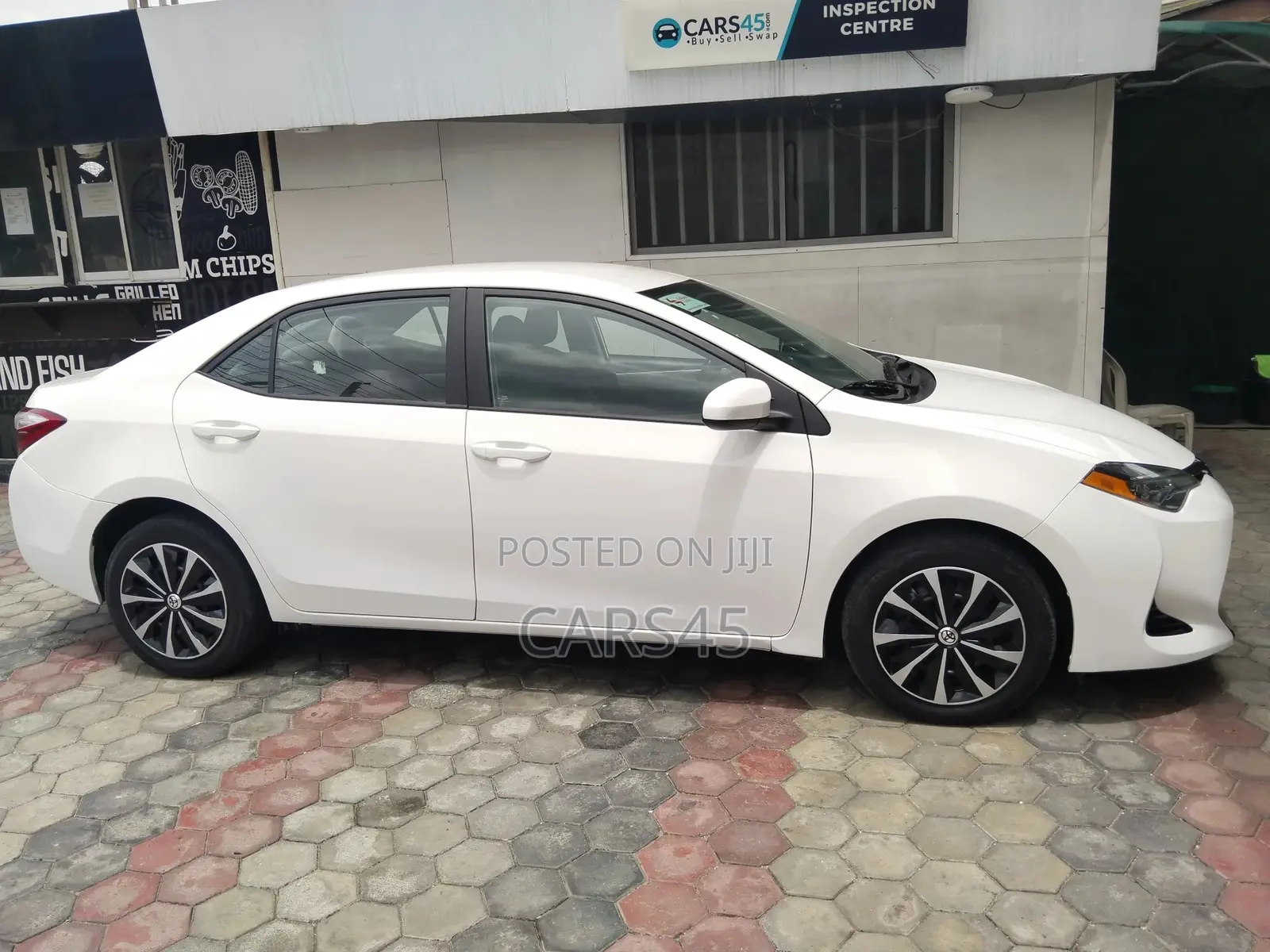 Toyota Corolla 2017 White