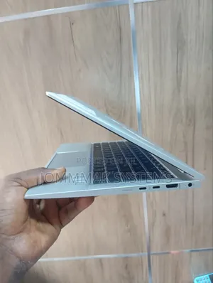 Laptop HP EliteBook 830 G7 8GB Intel Core i5 SSD 256GB