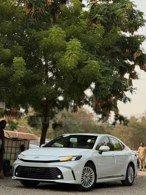 New Toyota Camry LE 2026 White