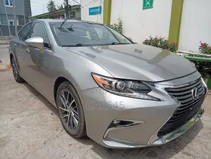 Lexus ES 2016 Silver