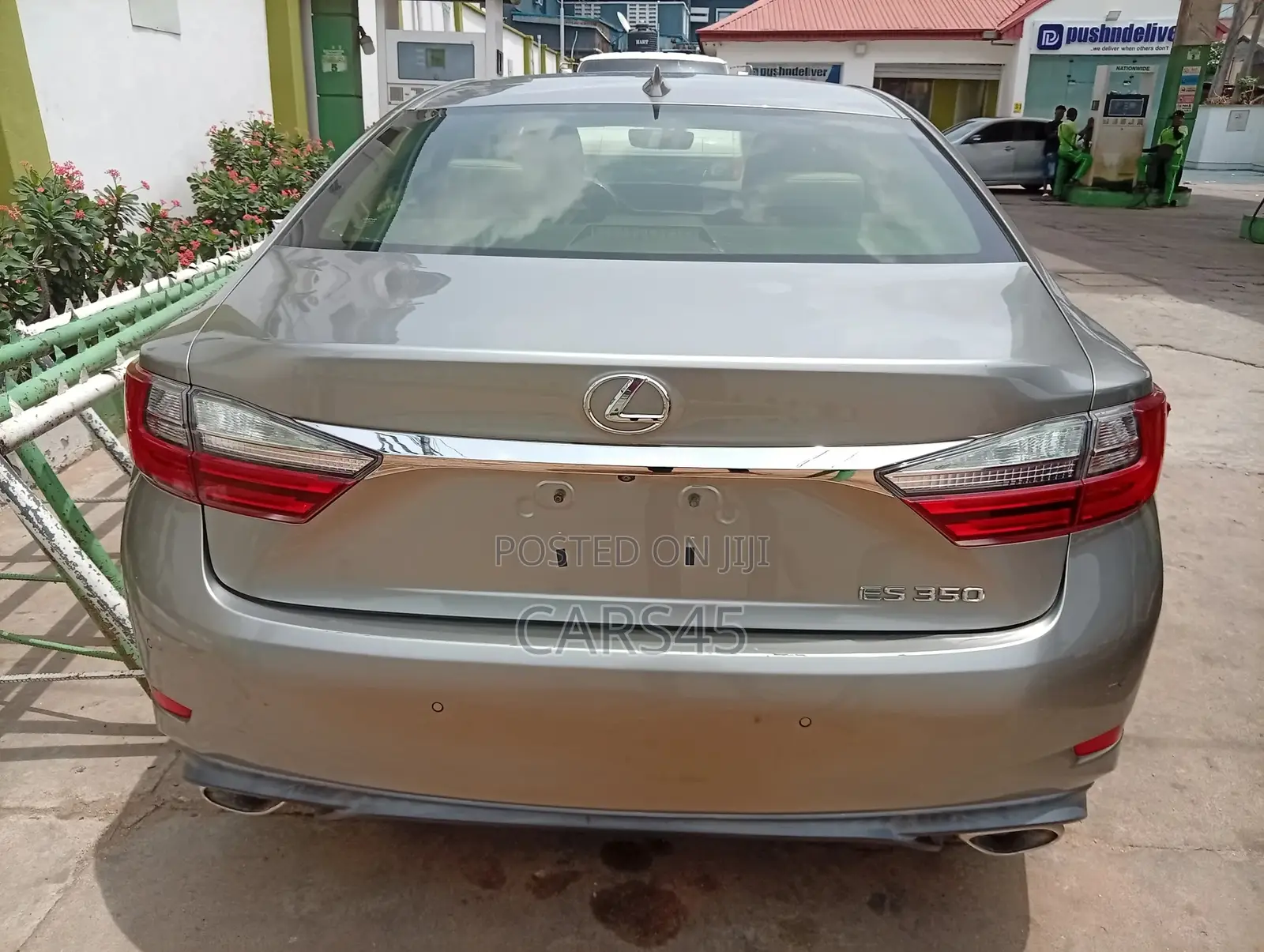 Lexus ES 2016 Silver