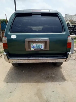 Toyota 4-Runner 2000 Green