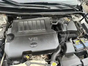 Toyota Avalon XLE Premium 4dr Sedan (3.5L 6cyl 6A) 2014 Silver