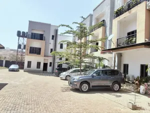5bdrm Duplex in Guzape Main District for sale