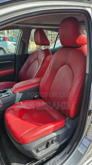 Toyota Camry 2021 Silver