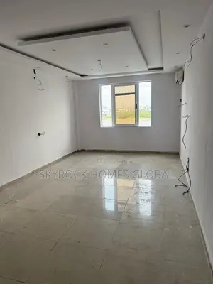 3bdrm Block of Flats in Lekki Phase 1 for rent