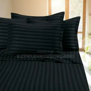 Quality Duvet Sets in Black Colour