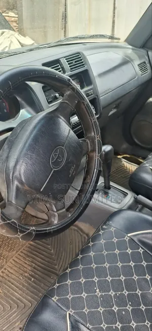 Toyota RAV4 Automatic 2000 Silver