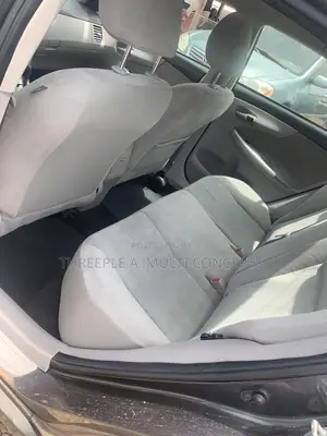 Toyota Corolla 2012 Silver