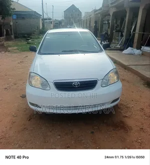 Toyota Corolla 2003 White