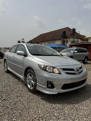 Toyota Corolla S 4dr Sedan (1.8L 4cyl 4A) 2013 Silver
