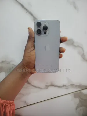 Apple iPhone 15 Pro Max 256 GB Silver