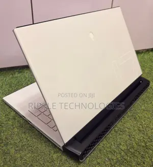Laptop Alienware M17 R3 16GB Intel Core i7 SSD 512GB