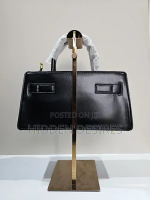 Quality Leather Bag - Midi Black