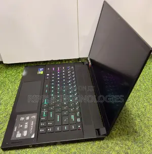 Laptop MSI GS66 Stealth 10SGS 32GB Intel Core i9 SSD 1T