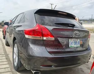 Toyota Venza V6 AWD 2010 Gray