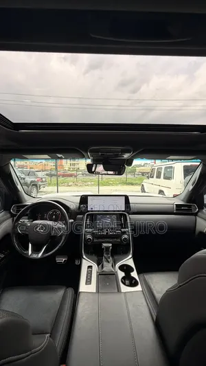 Lexus LX 2023 White