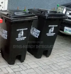 Classic 240l Waste Bin With Tyres